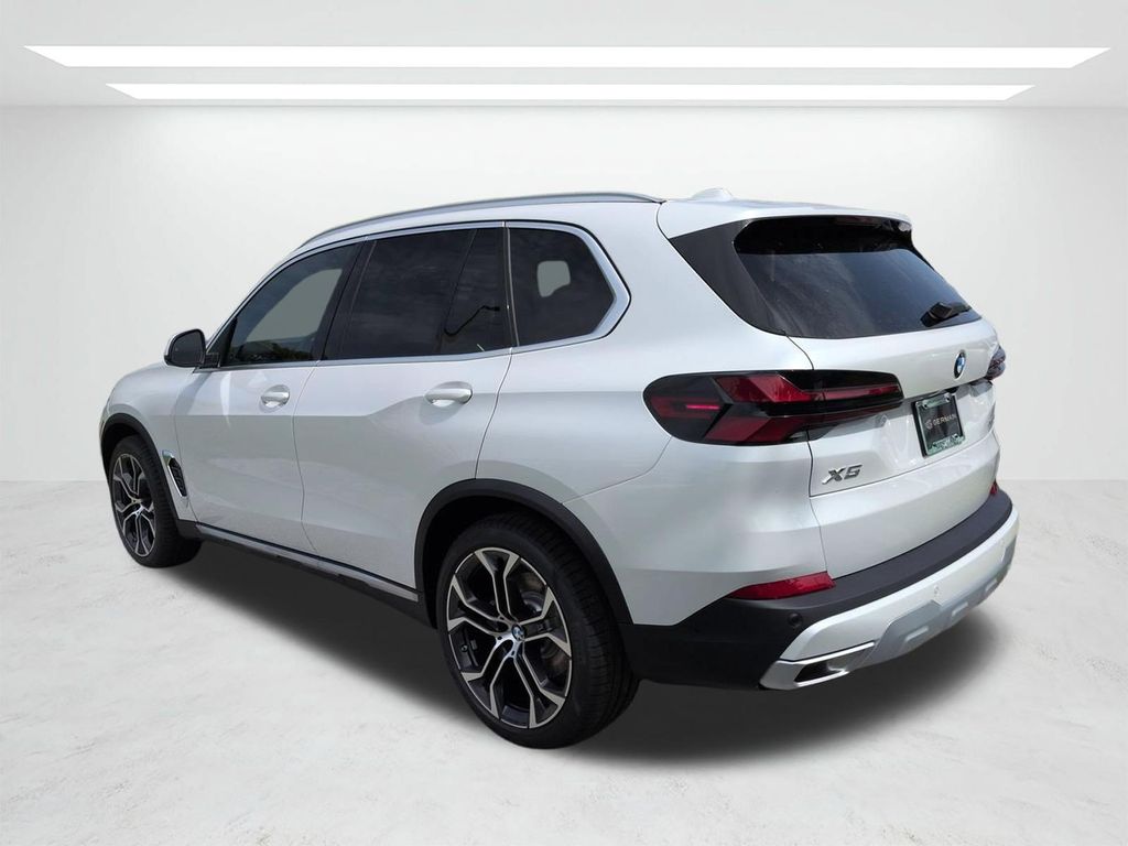 New 2026 White BMW xDrive40i image 6