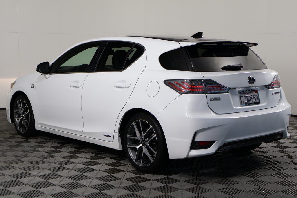 Thumbnail: 2015 Lexus CT - 6