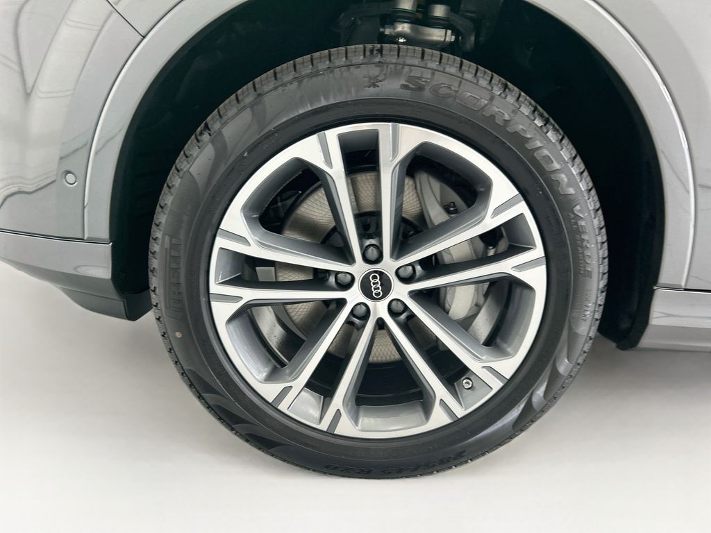 Thumbnail: 2026 Audi Q7 - 29
