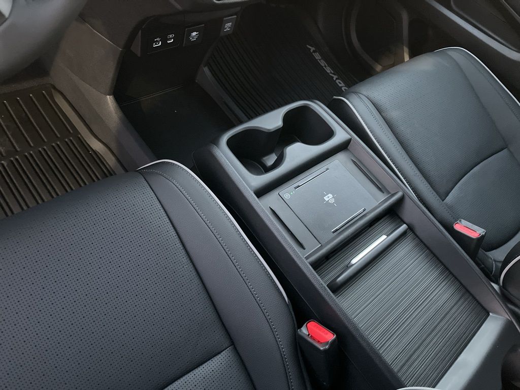 Thumbnail: 2026 Honda Odyssey - 12