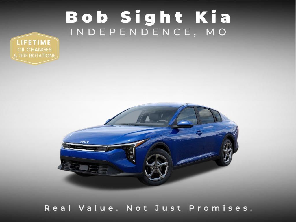 2026 Kia K4 LXS AT's photo