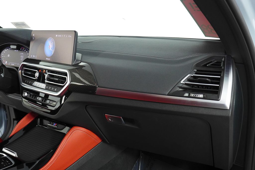 Thumbnail: 2025 BMW X4 - 15
