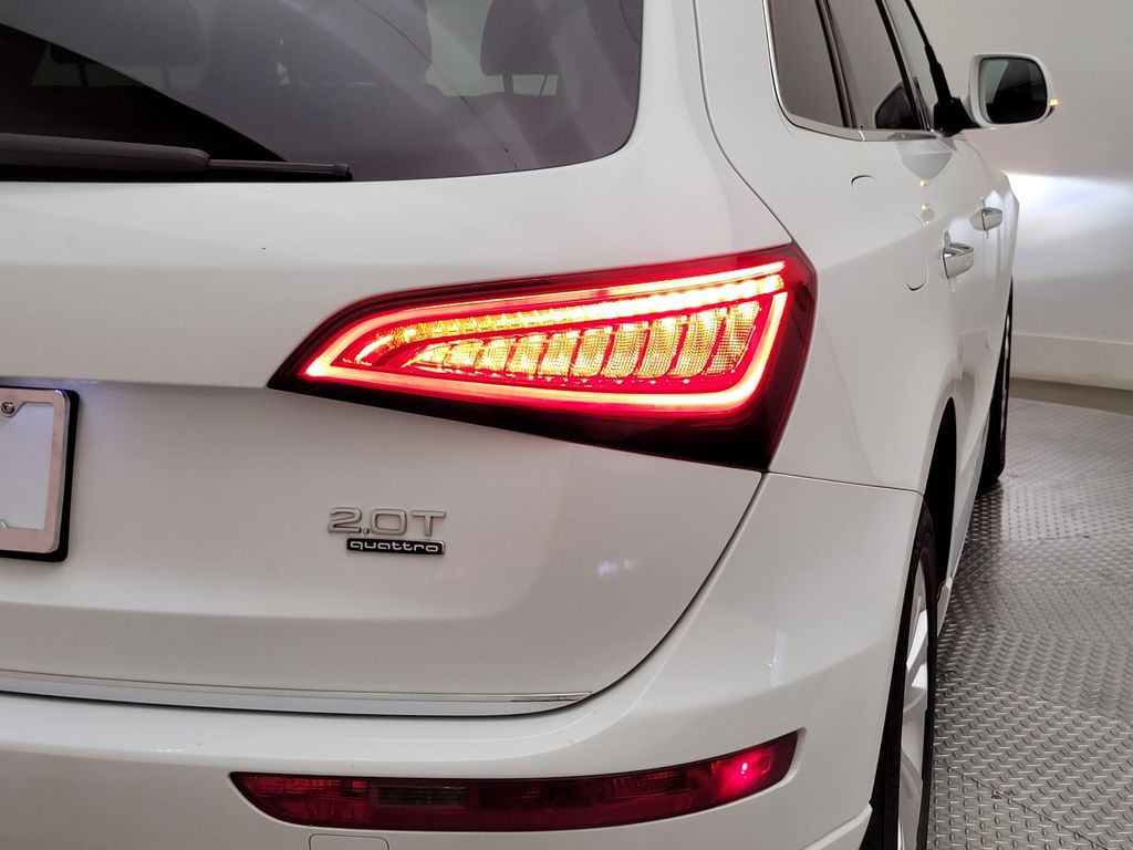 Thumbnail: 2016 Audi Q5 - 8