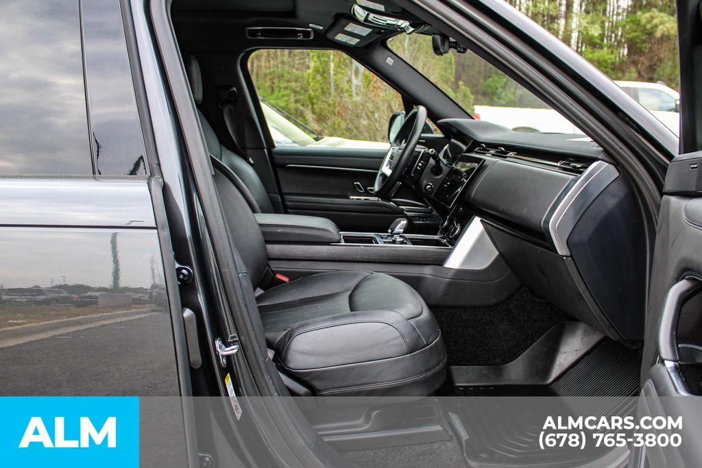 Used 2023 Gray Land Rover SE image 23