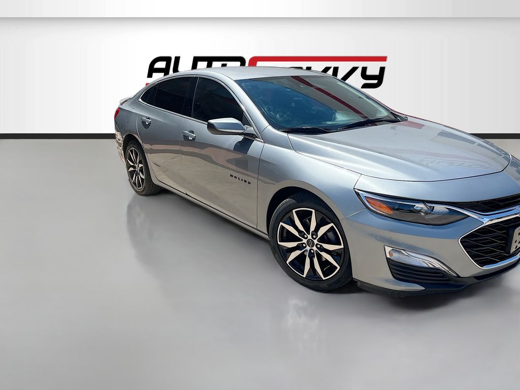 Used 2024 Gray Chevrolet RS image 8