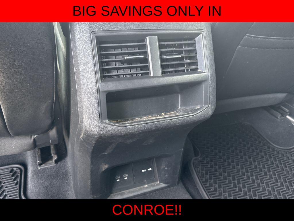 2022 Volkswagen Atlas Cross Sport 3.6L V6 SE w/Technology  at DeMontrond Auto Country