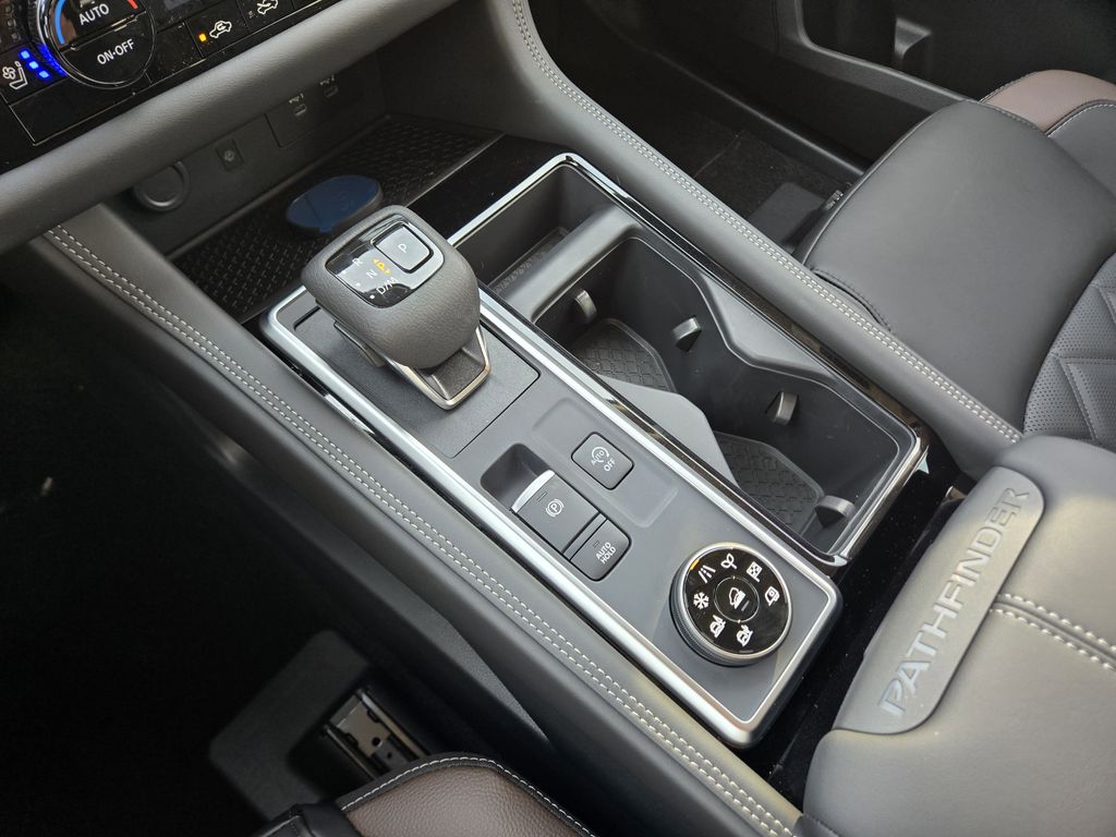 2026 Nissan Pathfinder Platinum Green at Bravo Nissan