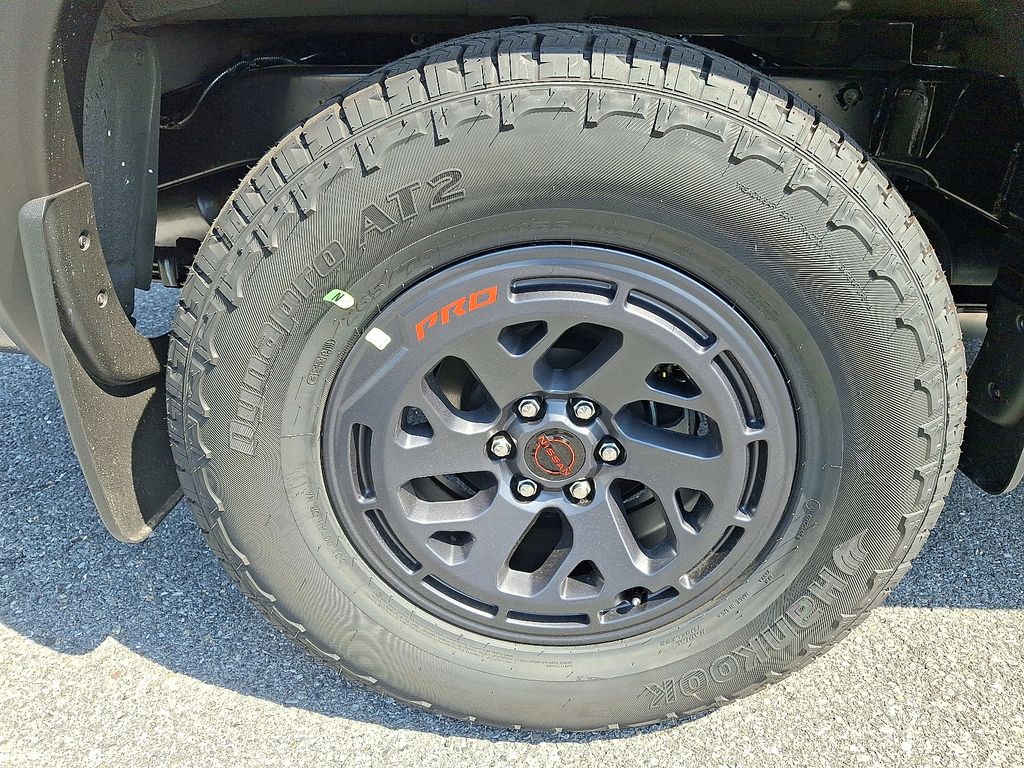 2026 Nissan Frontier — photo 5