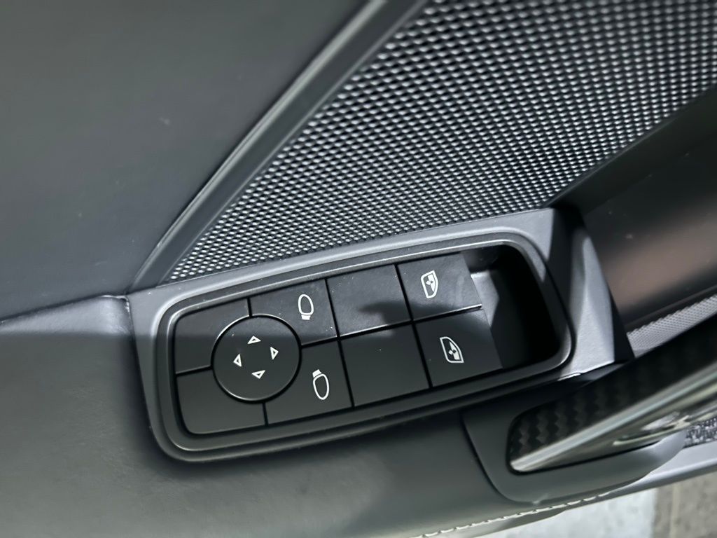 Thumbnail: 2026 Porsche 911 - 19