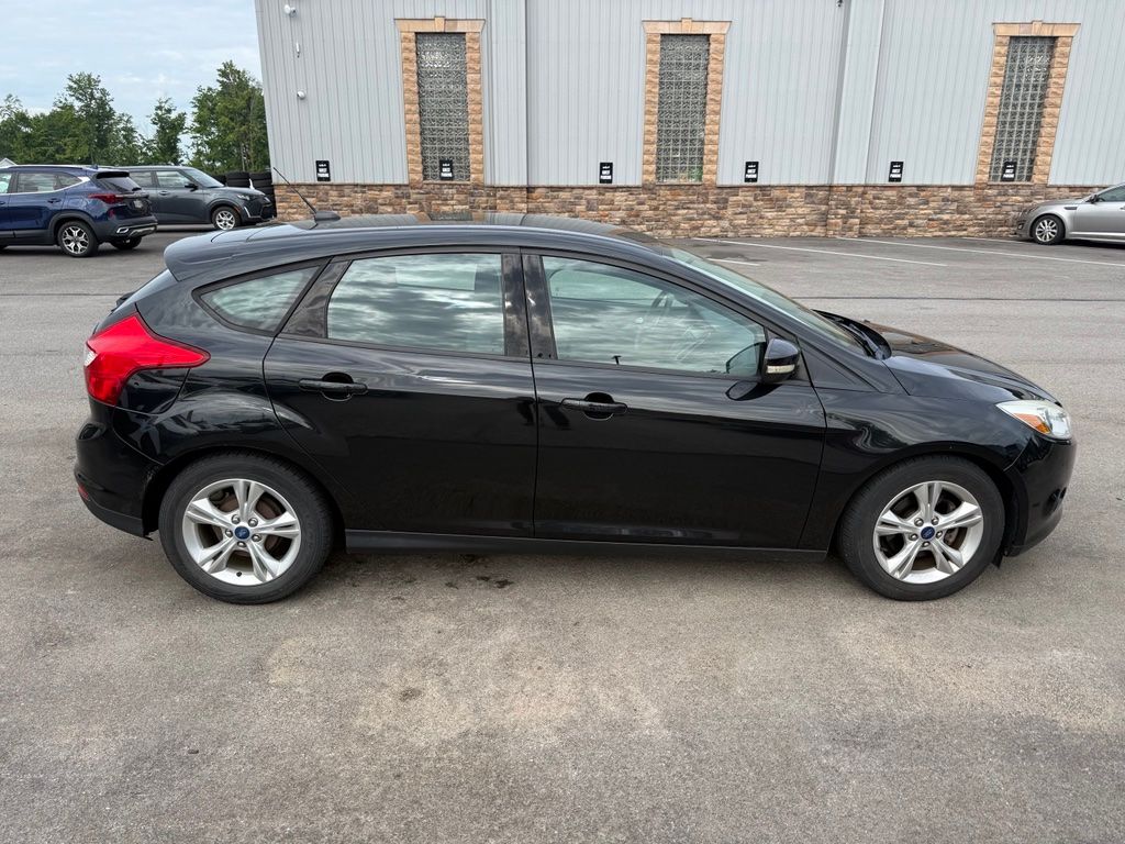 Black 2014 Ford Focus Hatchback Front-Wheel Drive 6-Speed Automatic