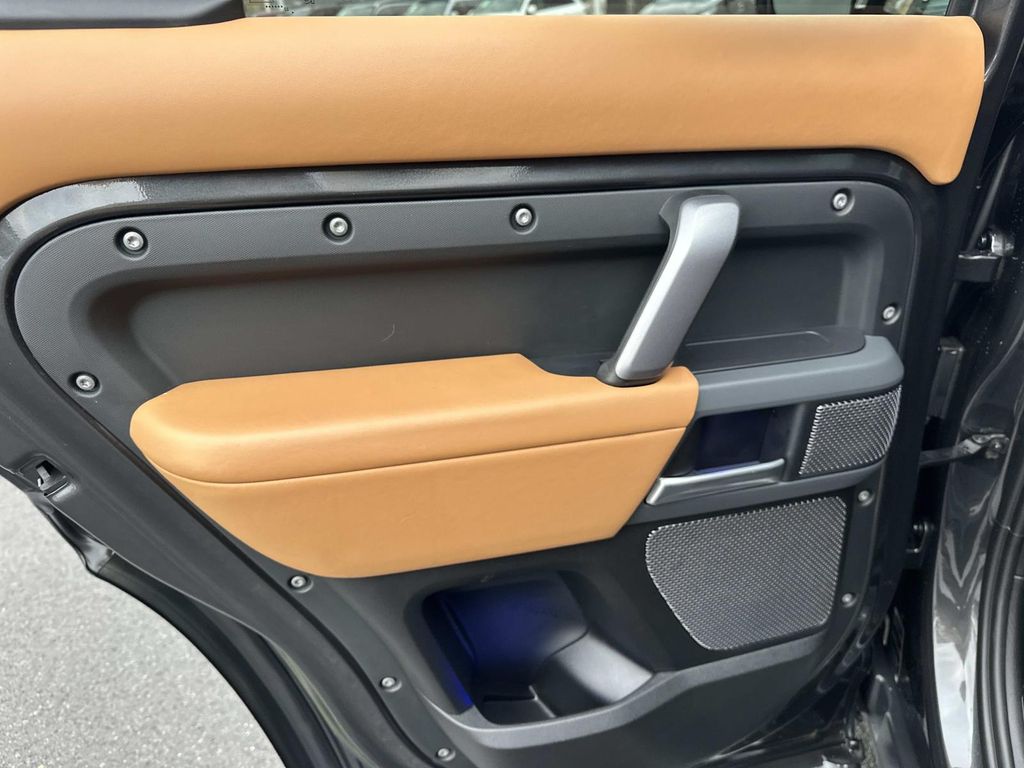 Thumbnail: 2023 Land Rover Defender - 28
