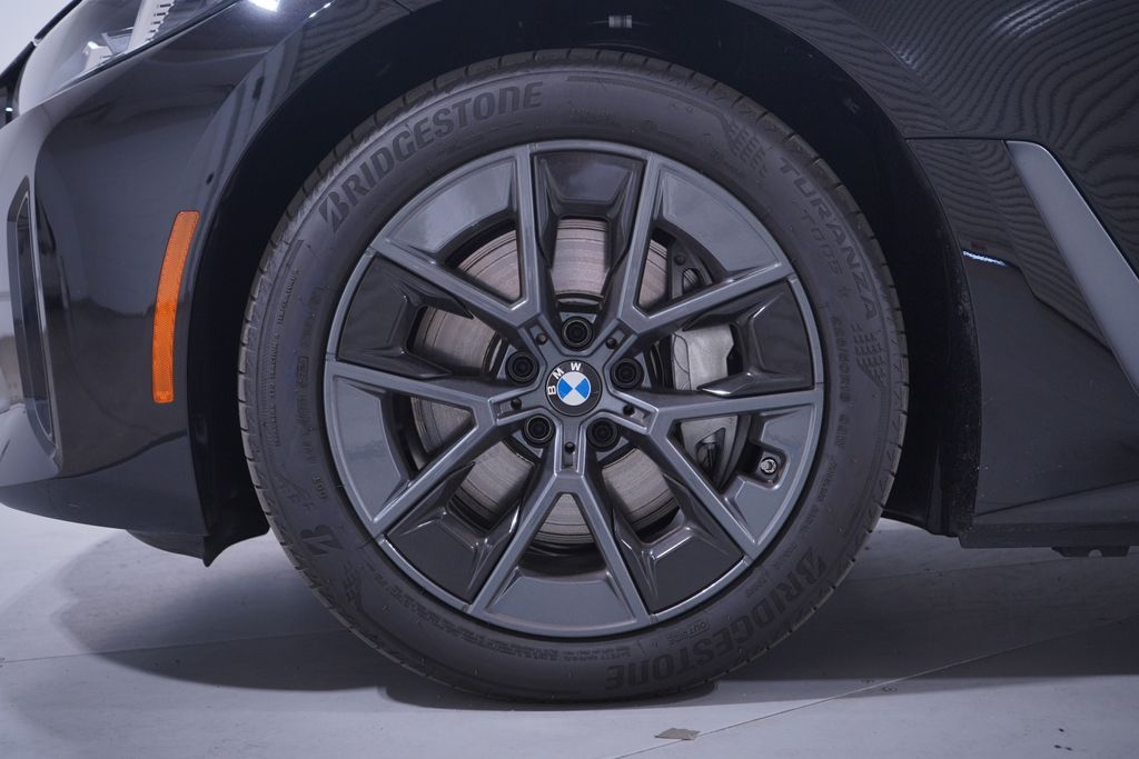 Thumbnail: 2025 BMW i4 - 2