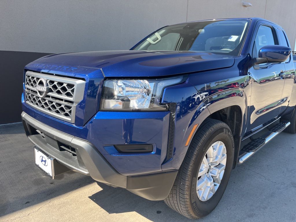 Thumbnail: 2022 Nissan Frontier - 6