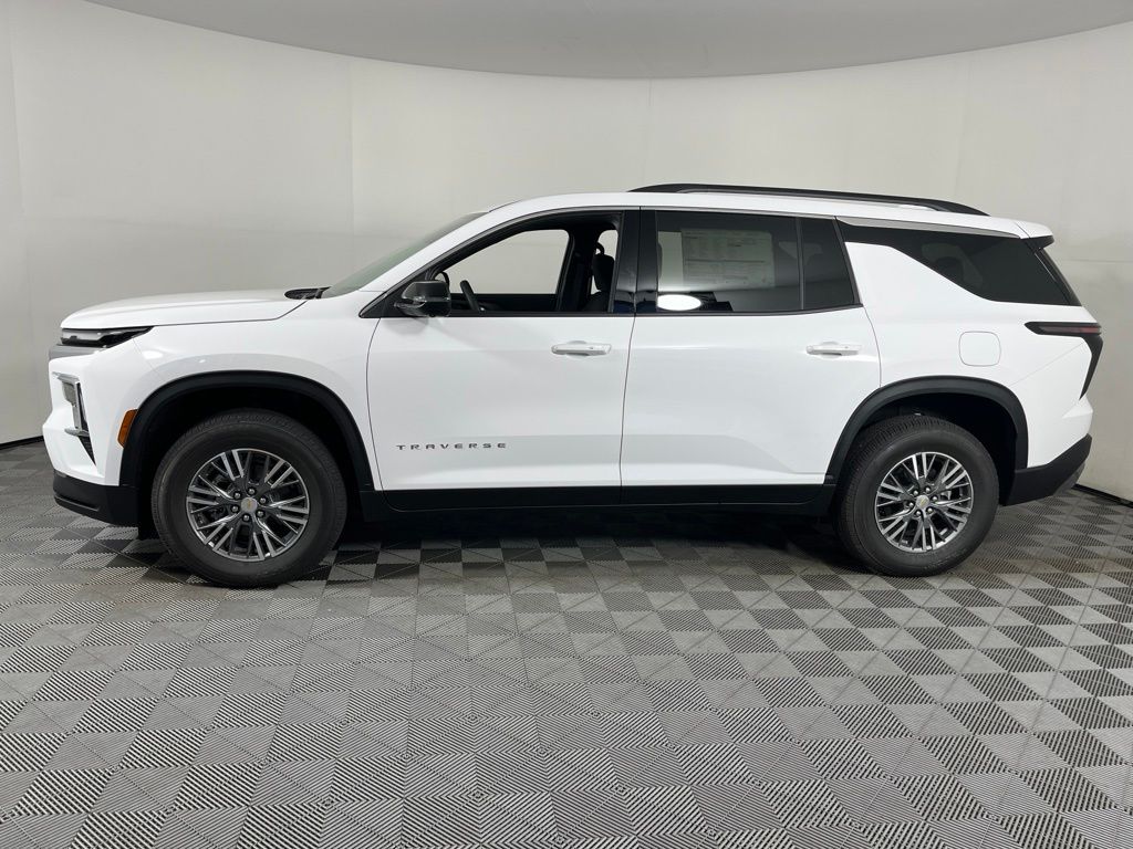 Thumbnail: 2026 Chevrolet Traverse - 2
