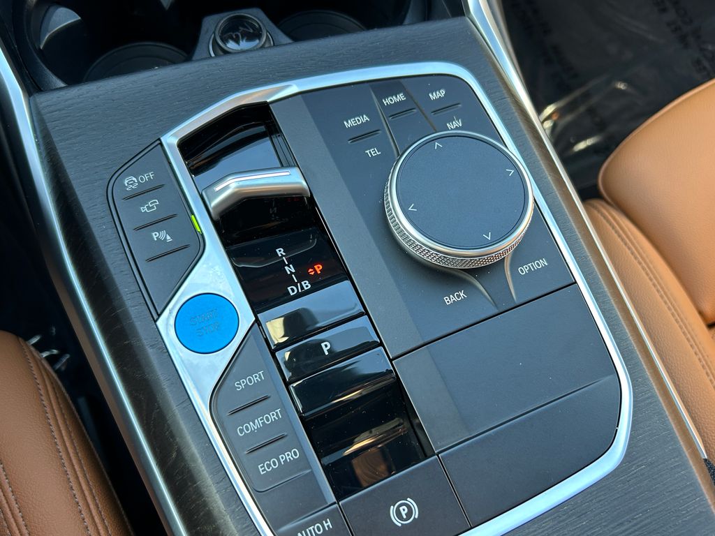 Thumbnail: 2023 BMW i4 - 28
