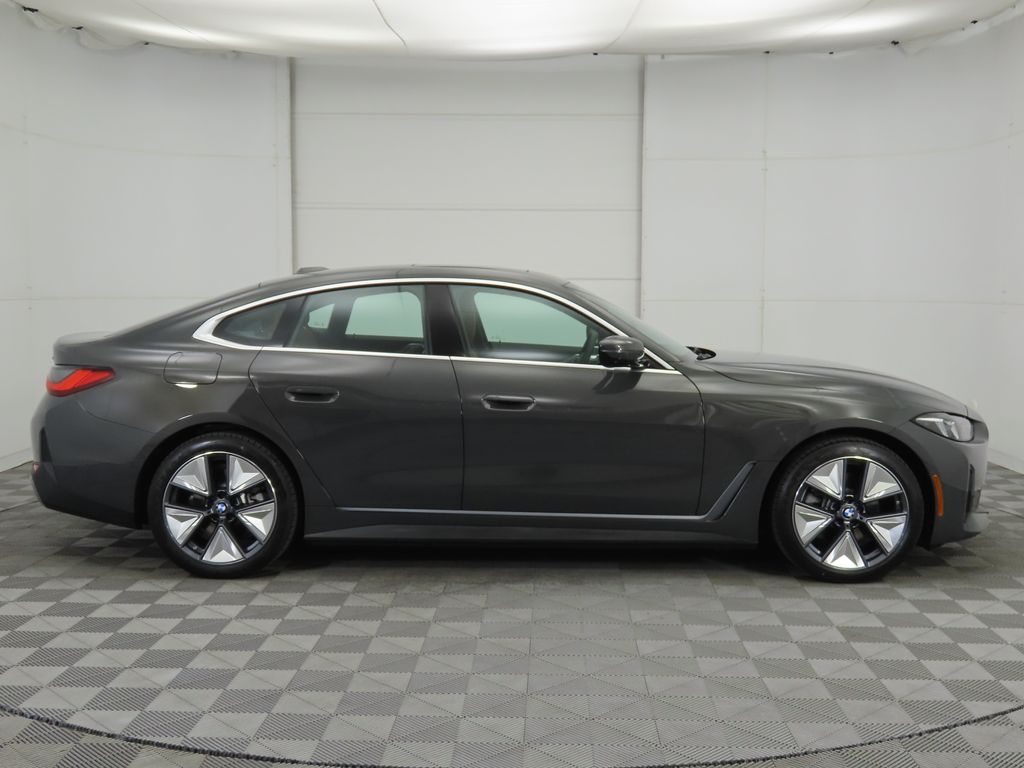 Thumbnail: 2026 BMW i4 - 4