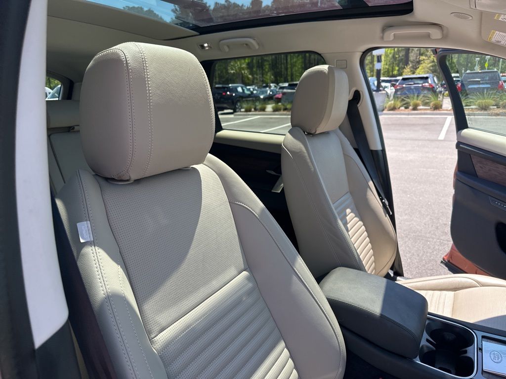 2022 Namib Orange Premium Metallic Land Rover Discovery Sport S 4X4 SUV