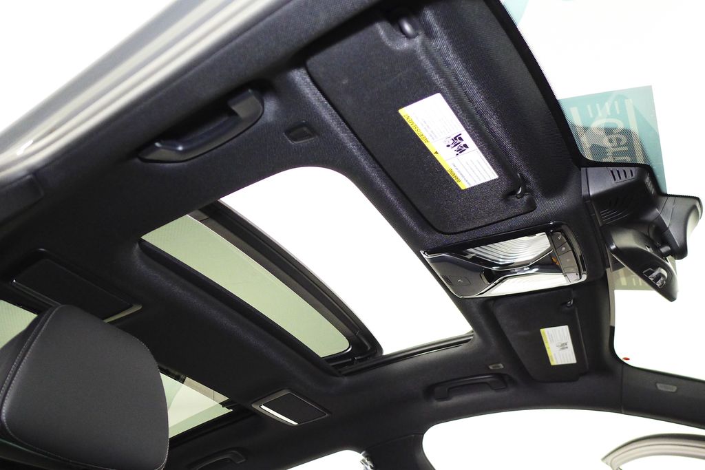 Thumbnail: 2022 BMW 7 Series - 17