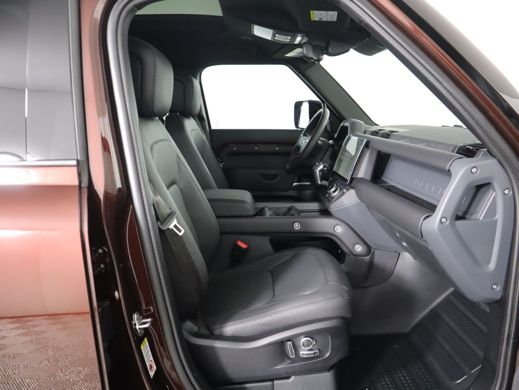 Thumbnail: 2026 Land Rover Defender - 22