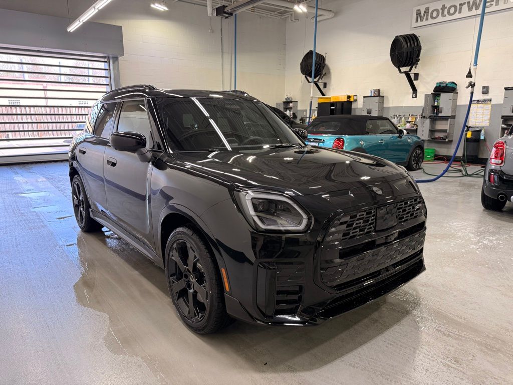 Thumbnail: 2027 MINI Cooper Countryman - 7