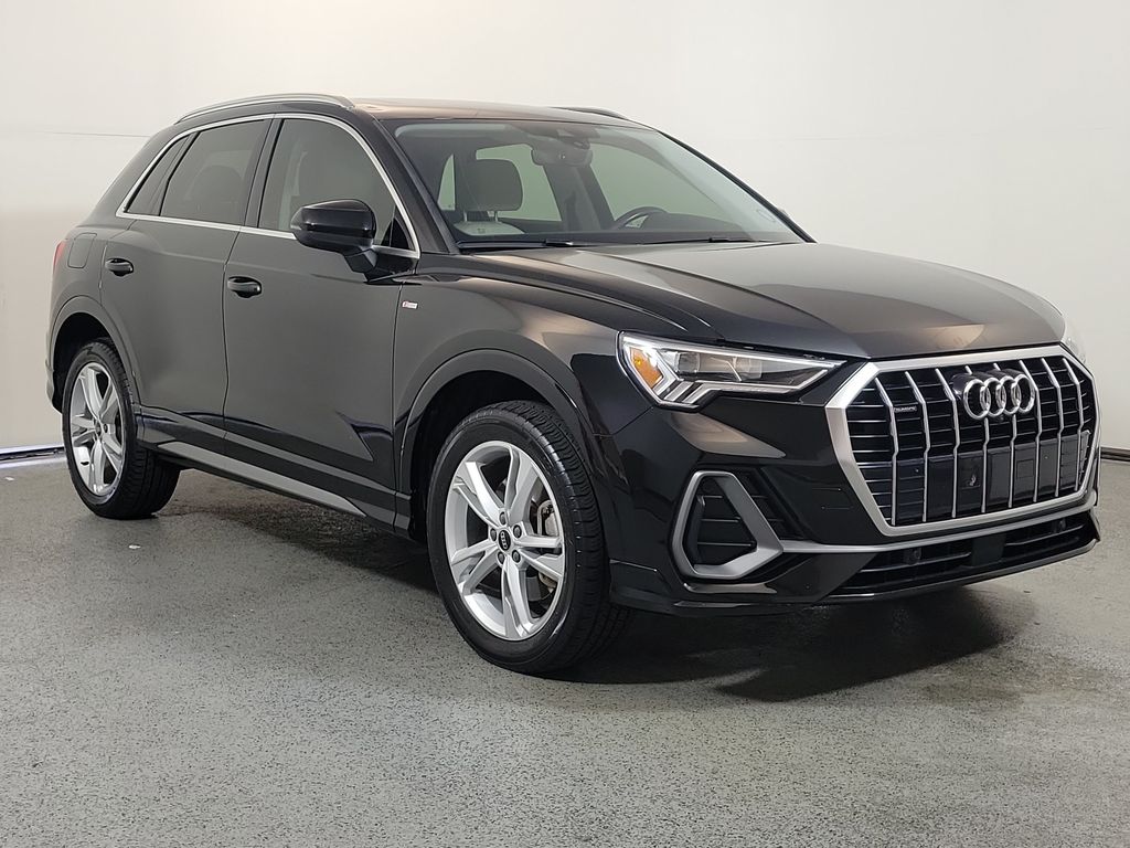 Black Metallic 2022 Audi Q3 SUV / Crossover All-Wheel Drive 8-Speed Automatic