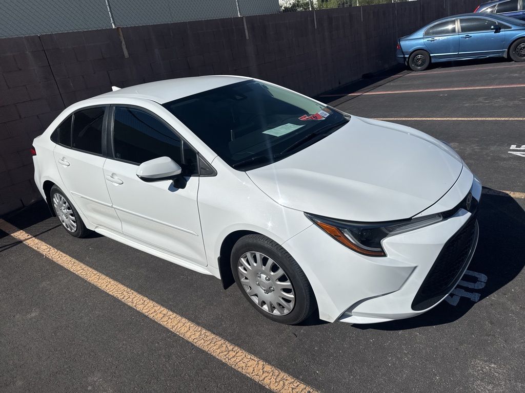 2021 Toyota Corolla LE photo