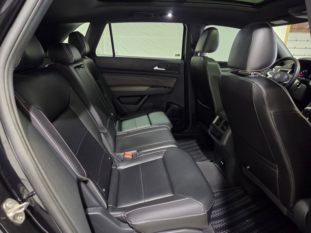 2021 Volkswagen Atlas Cross Sport 3.6L V6 SE w/Technology photo