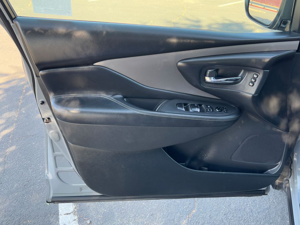 Thumbnail: 2021 Nissan Murano - 25