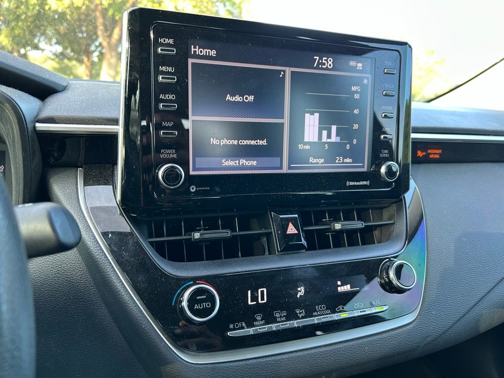2021 Toyota Corolla LE 20