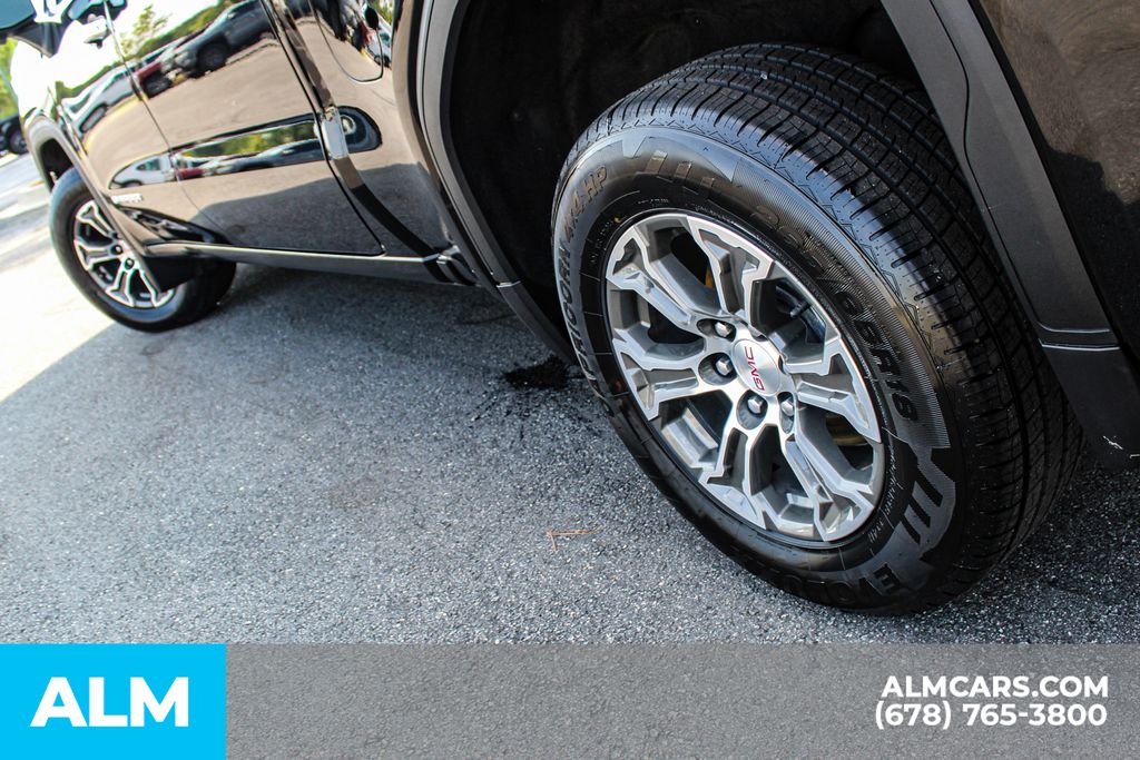 Used 2025 Black GMC SLT image 14