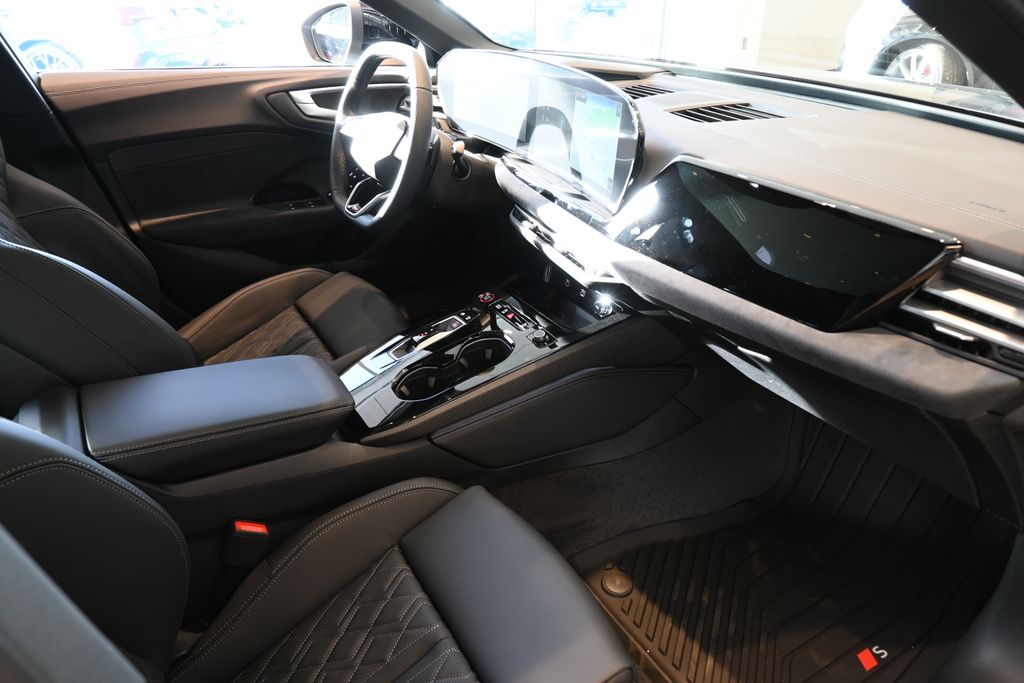 Thumbnail: 2025 Audi S5 - 17