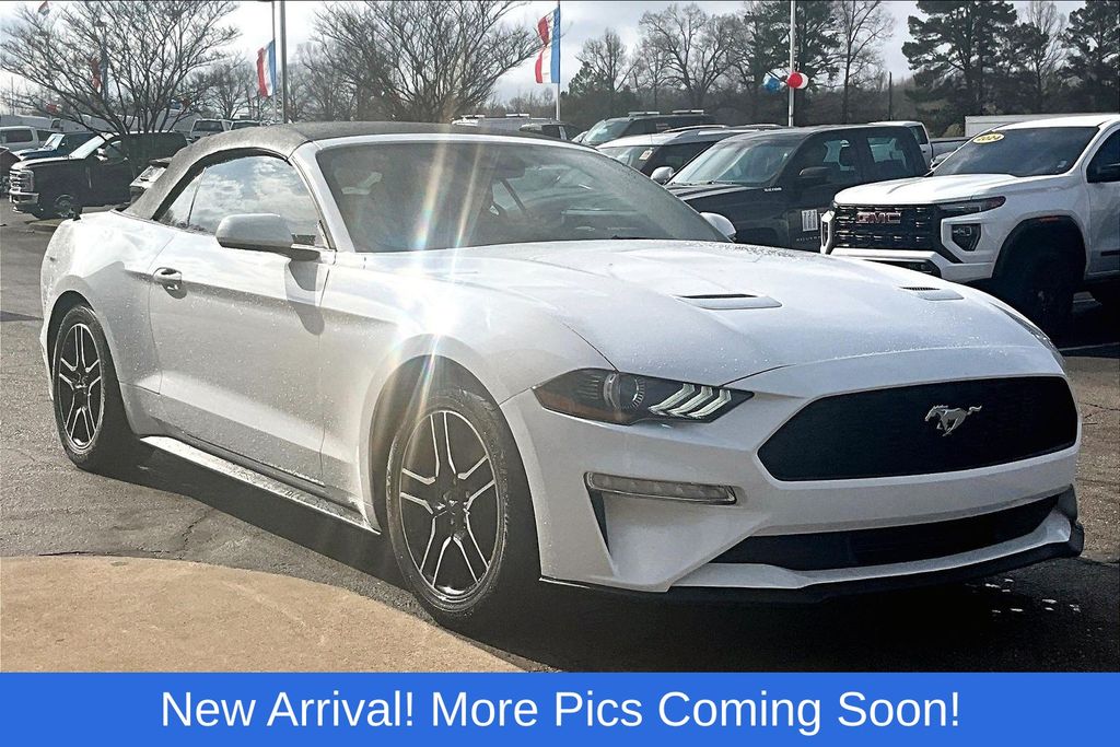 2022 Ford Mustang EcoBoost Premium Convertible RWD