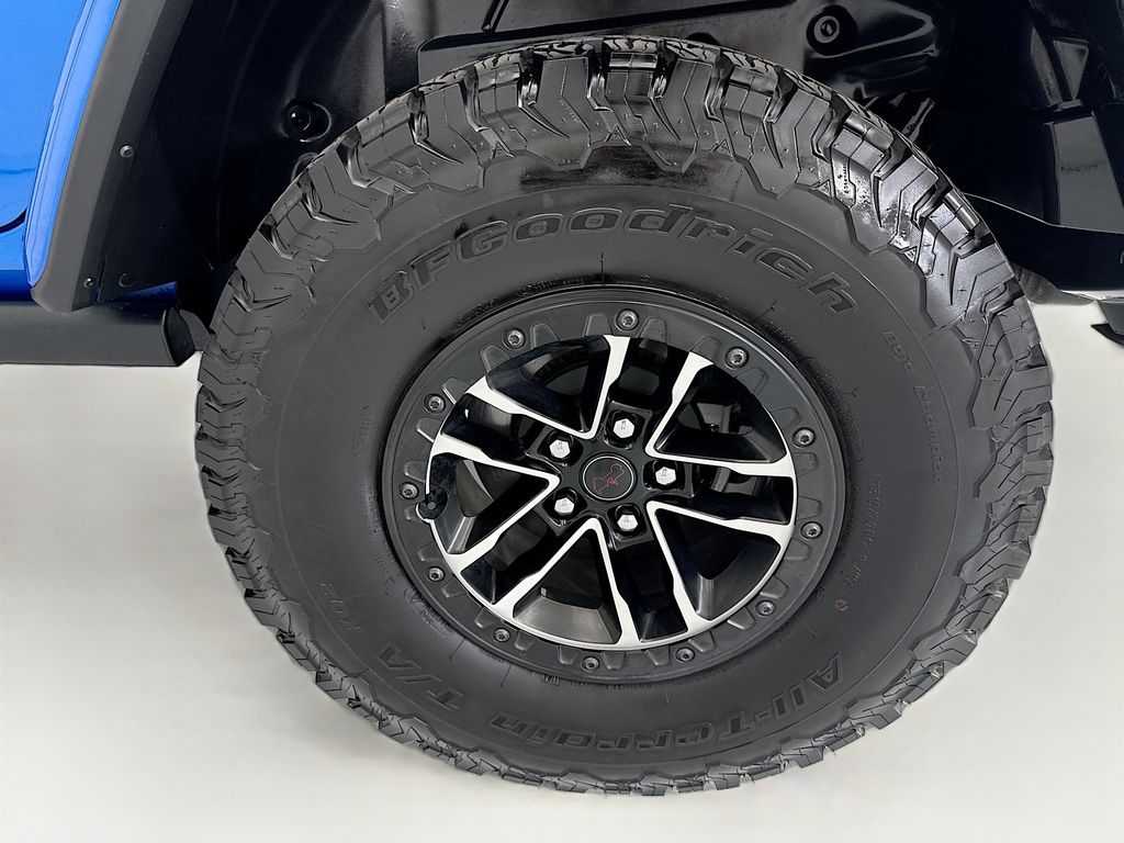 Thumbnail: 2024 Jeep Wrangler - 30