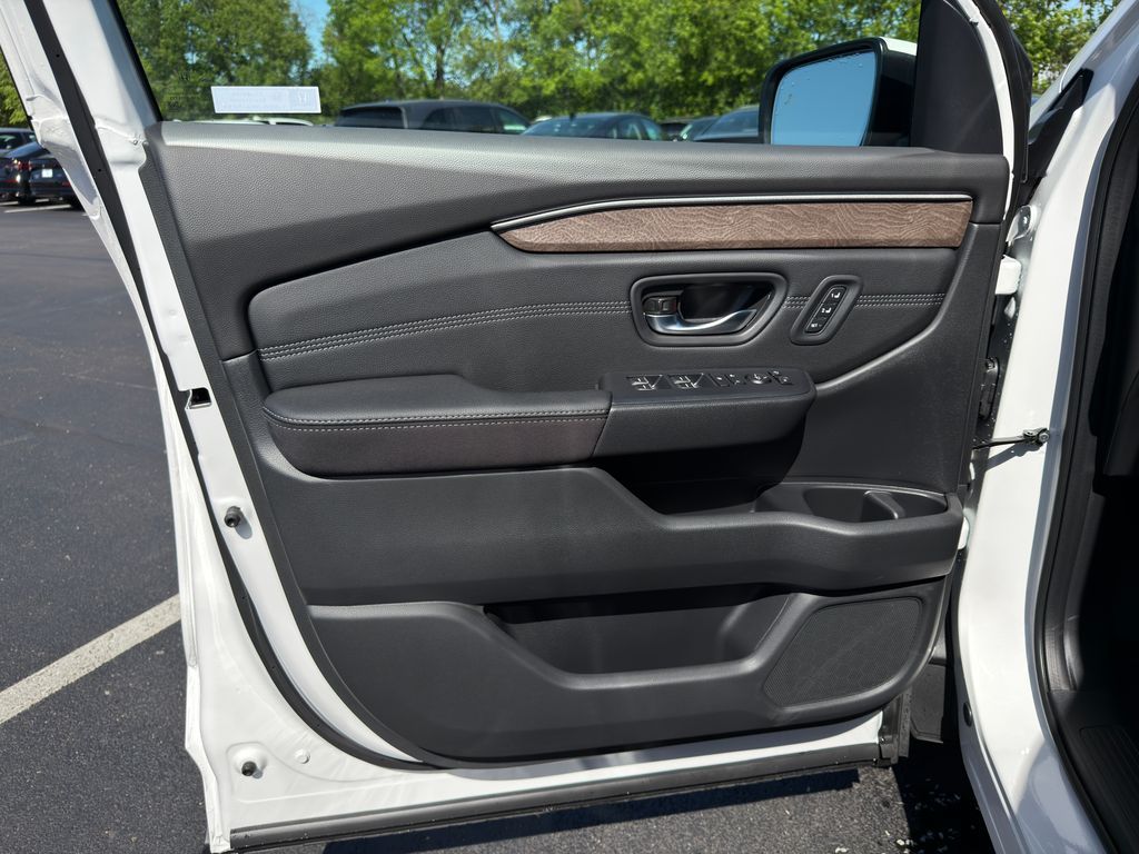 Thumbnail: 2026 Honda Pilot - 18