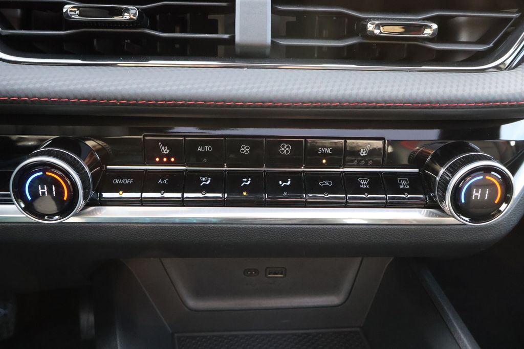 Thumbnail: 2026 Chevrolet Equinox - 28