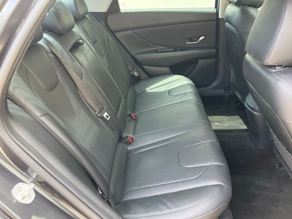 Used Car 2021 Hyundai Elantra  Limited For Sale Under $25,000 In Georgetown, Texas