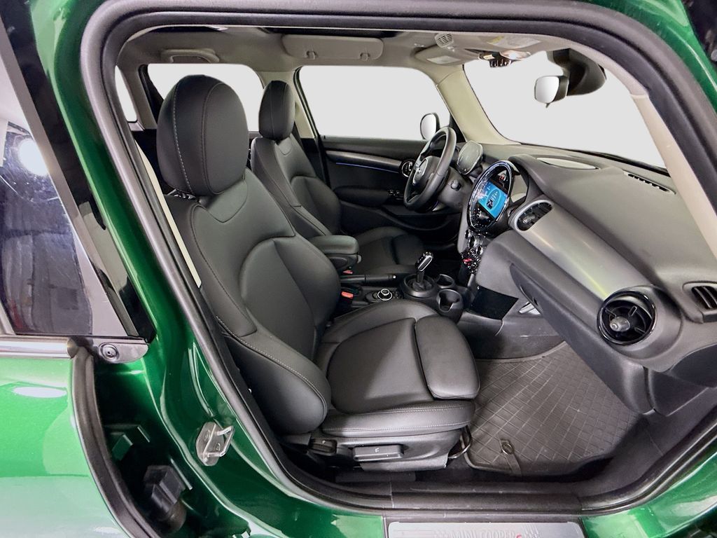 Thumbnail: 2023 MINI Cooper - 21