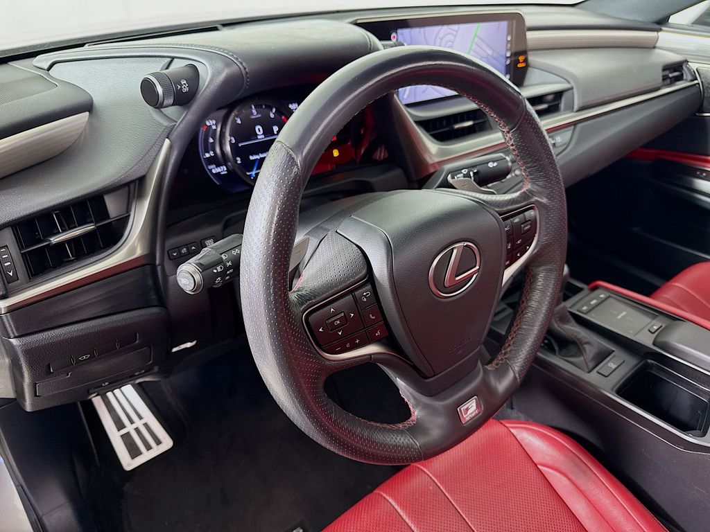 Thumbnail: 2021 Lexus ES - 9