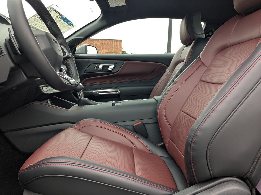 2025 Ford Mustang GT Premium Fastback