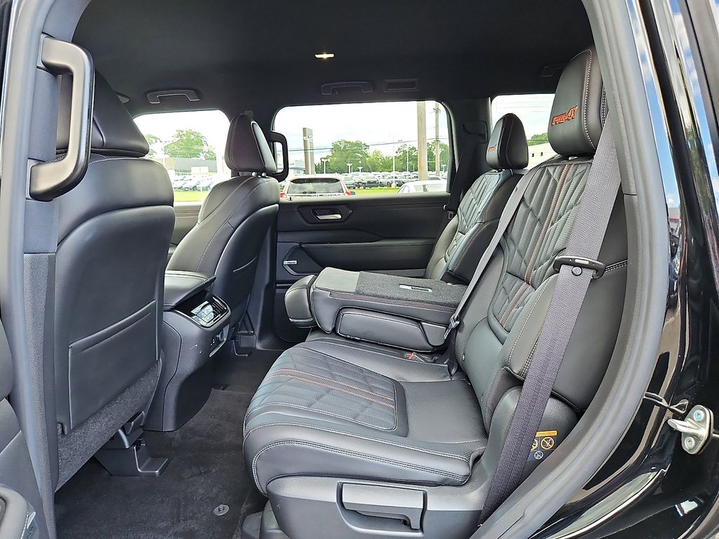 Thumbnail: 2025 Nissan Armada - 12