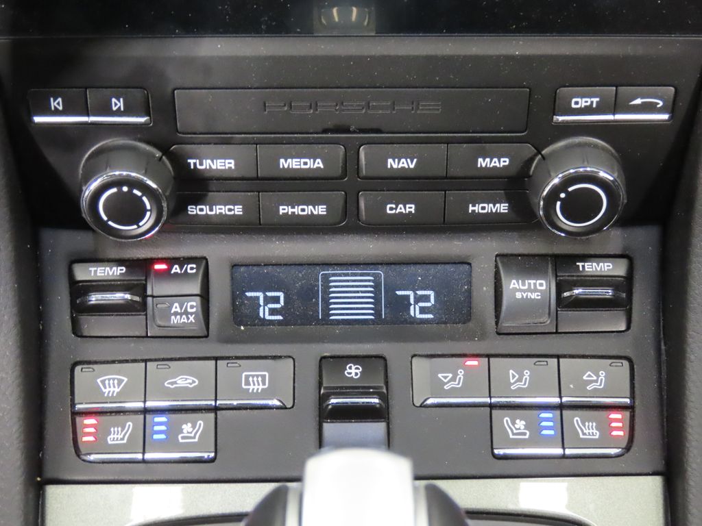 Thumbnail: 2025 Porsche 718 Cayman - 27