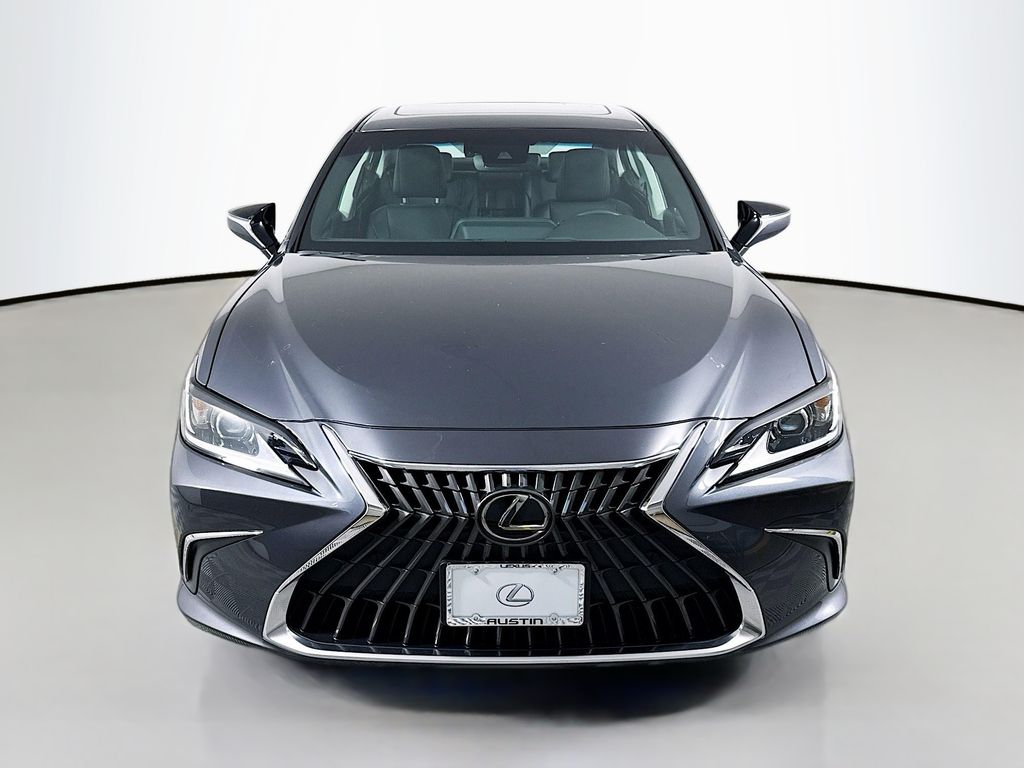 Thumbnail: 2022 Lexus ES - 2