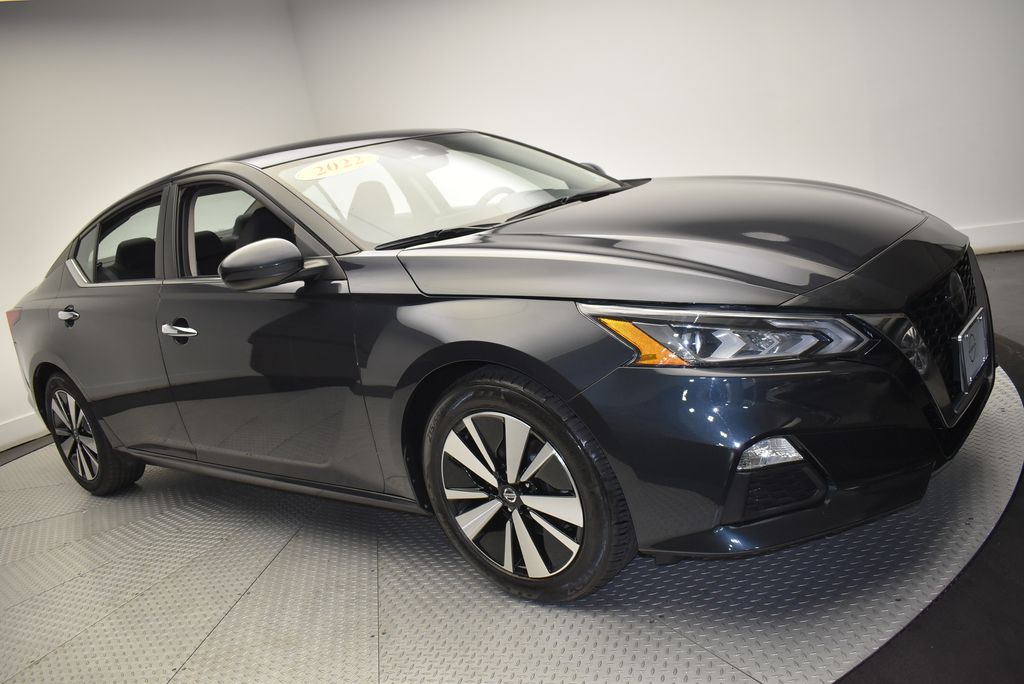 2022 Nissan Altima SV 3