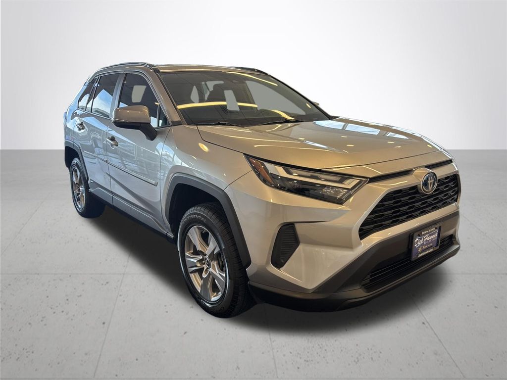 2023 Toyota RAV4 Hybrid LE