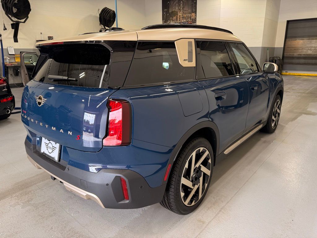 Thumbnail: 2025 MINI Cooper Countryman - 4