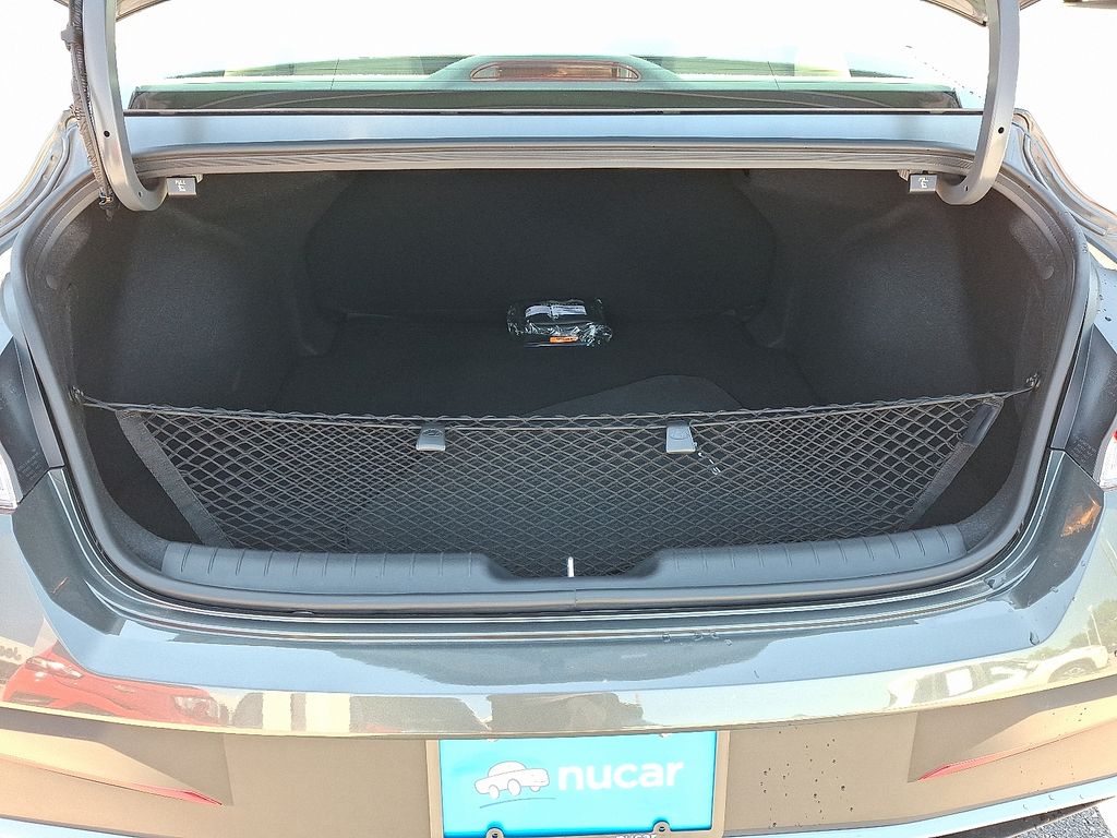 2026 Hyundai Elantra — photo 28