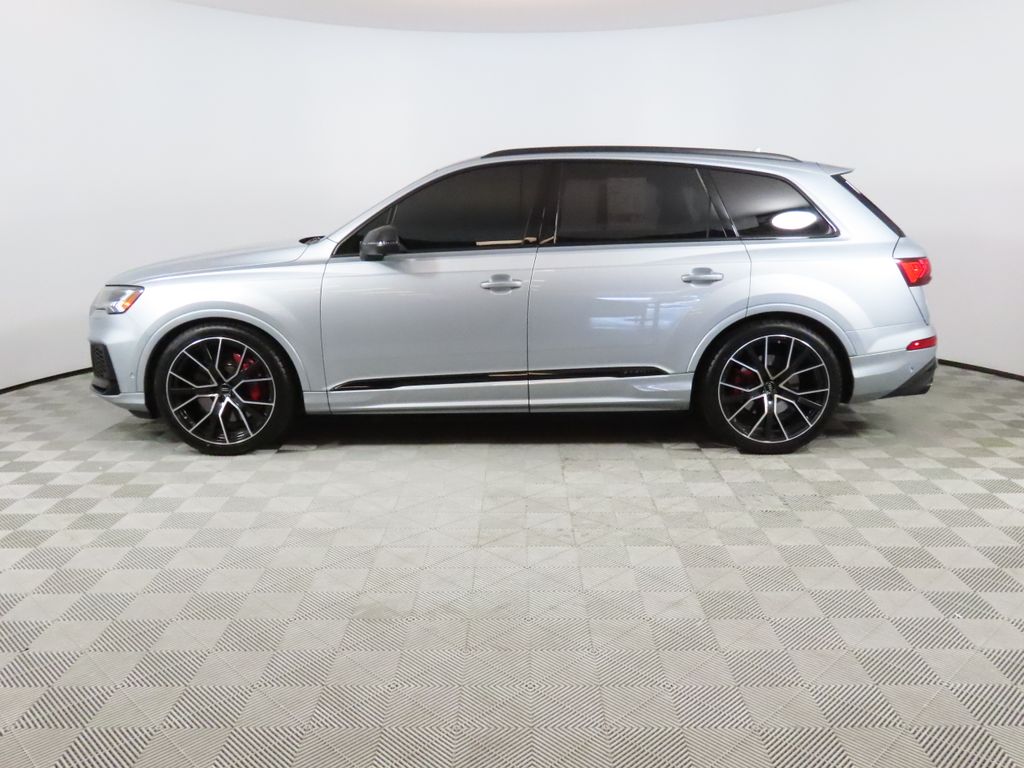 Thumbnail: 2023 Audi SQ7 - 2