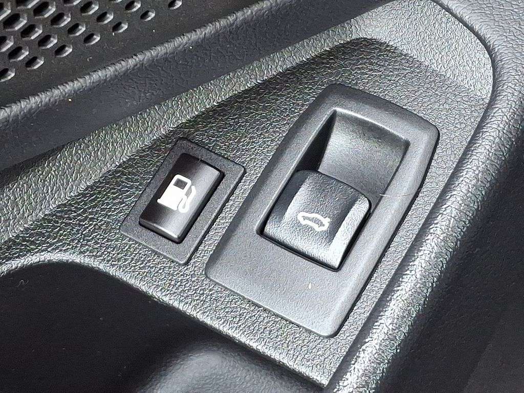 Thumbnail: 2023 BMW 3 Series - 27