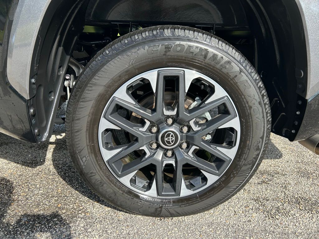 Thumbnail: 2023 Toyota Tundra - 9