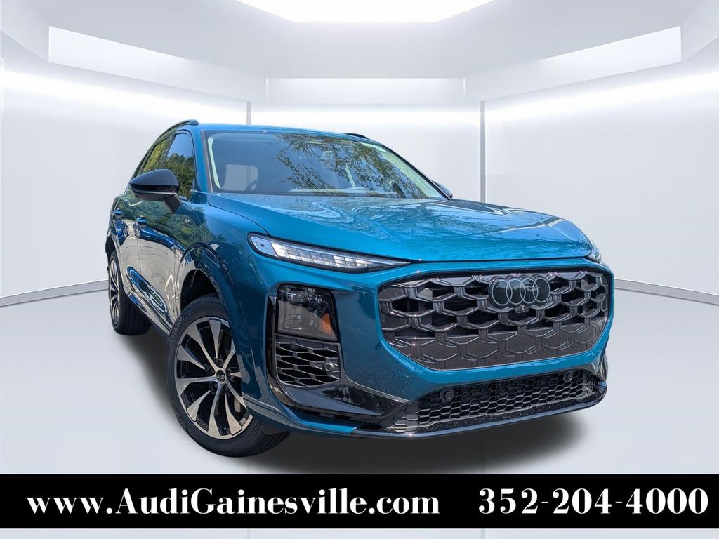 Malpelo Blue Metallic 2026 Audi Q3 SUV / Crossover All-Wheel Drive 7-Speed Automatic